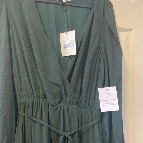 Brand new! Never worn! Tussah, emerald midi dress! Size 10 - Picture 9 of 10